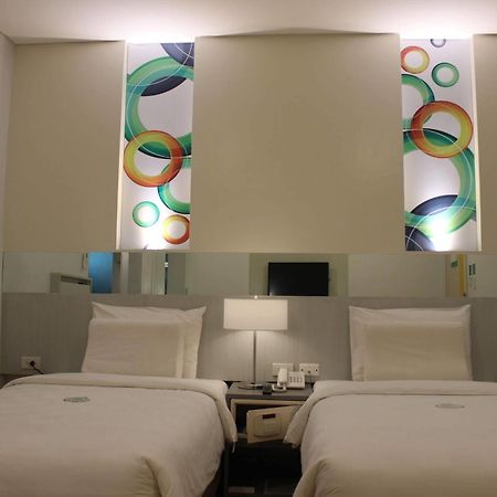 Go Hotels Butuan Butuan City Exteriör bild