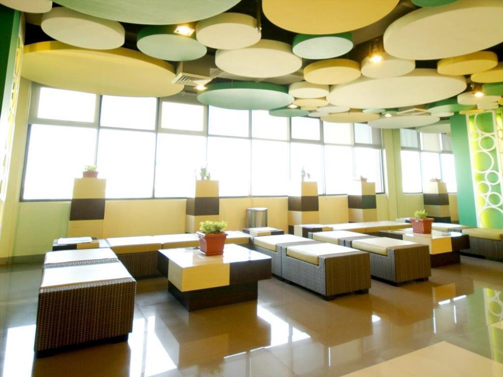 Go Hotels Butuan Butuan City Exteriör bild