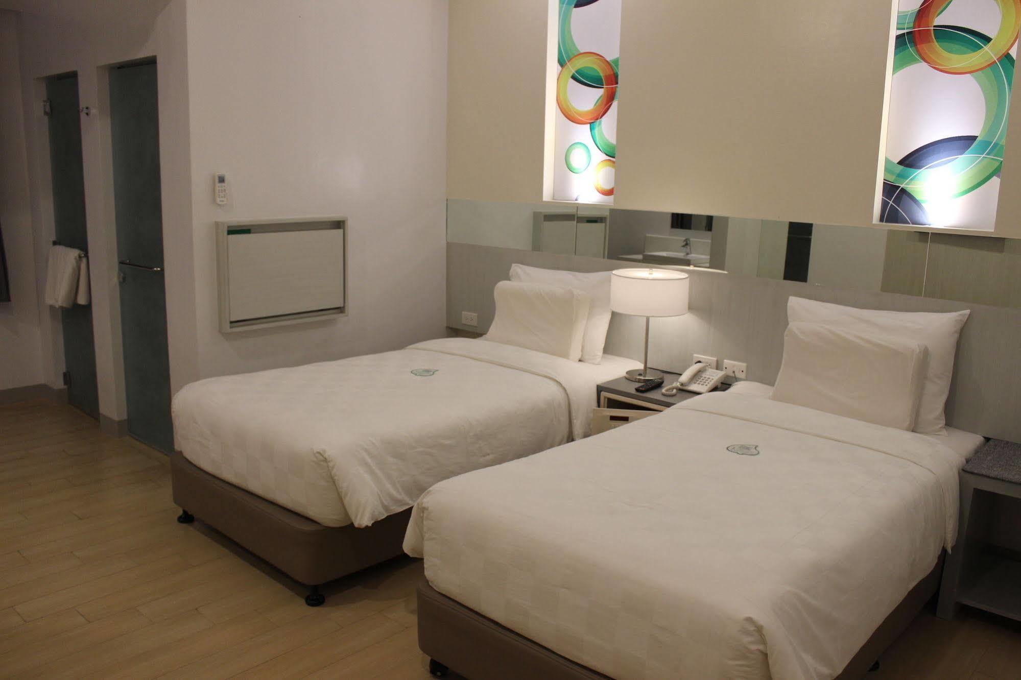 Go Hotels Butuan Butuan City Exteriör bild